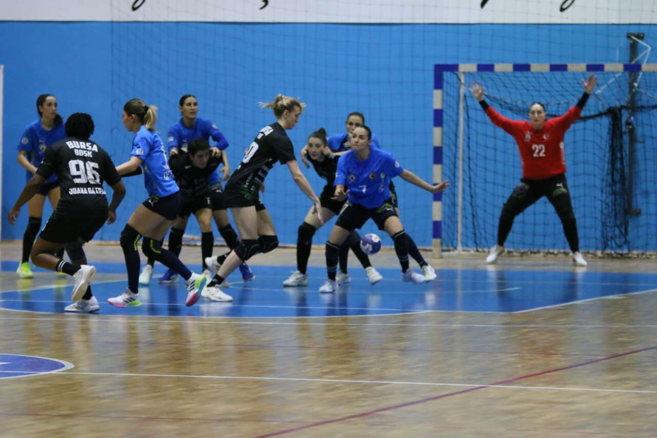 Armada Praxis Yalıkavakspor’dan Büyük Zafer: Bursa’nın Yenilmezlik Serisi Bodrum’da Sona Erdi 1